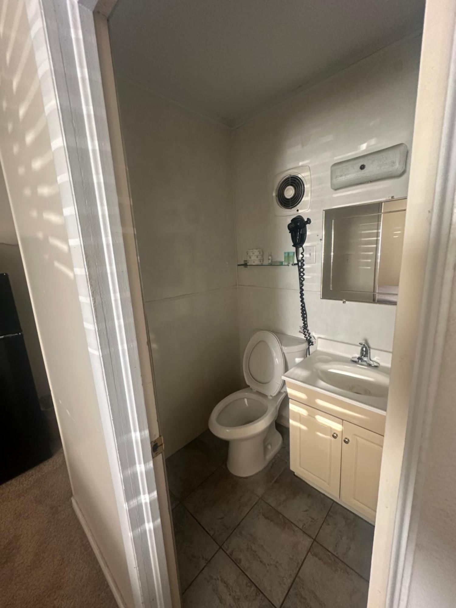 إلي Grand Central Motel المظهر الخارجي الصورة