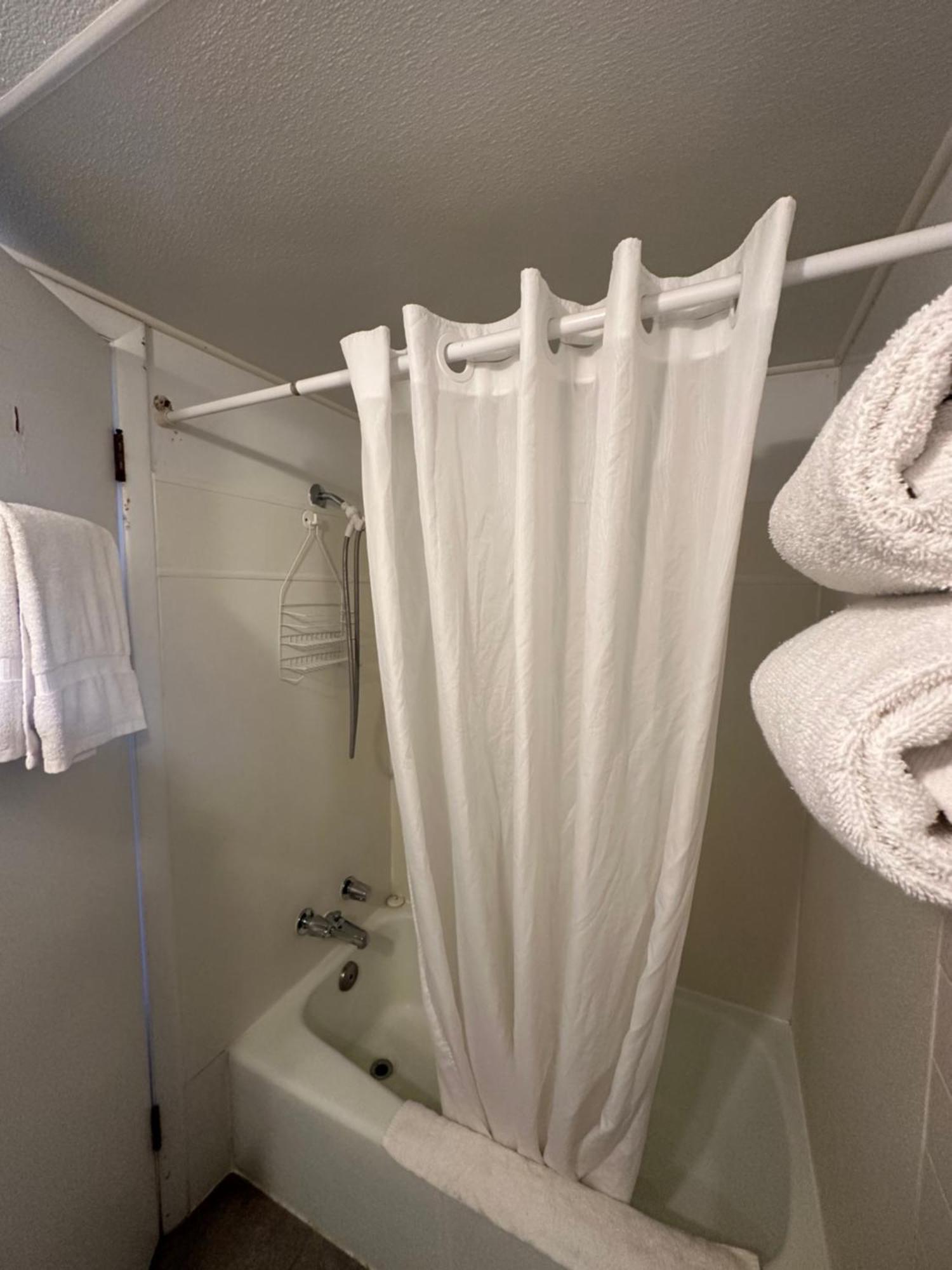 إلي Grand Central Motel المظهر الخارجي الصورة